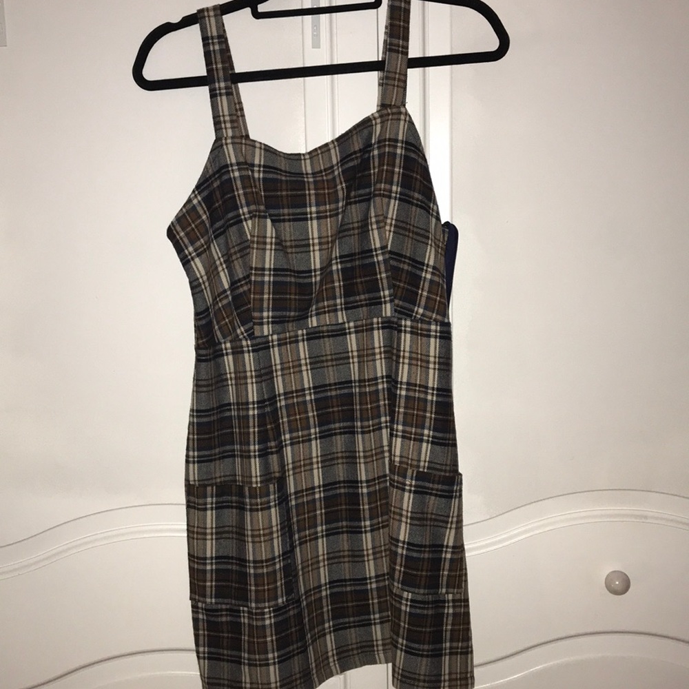 American Eagle paid dress with pockets